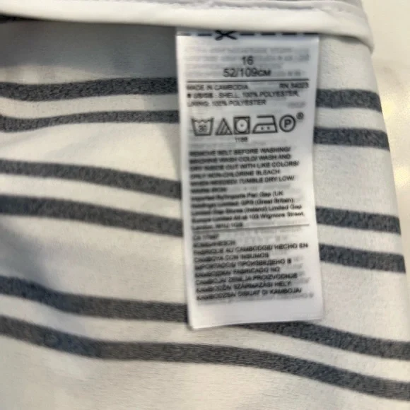 NWOT Banana Republic Black and White Striped Jumpsuit - Picture 12 of 13